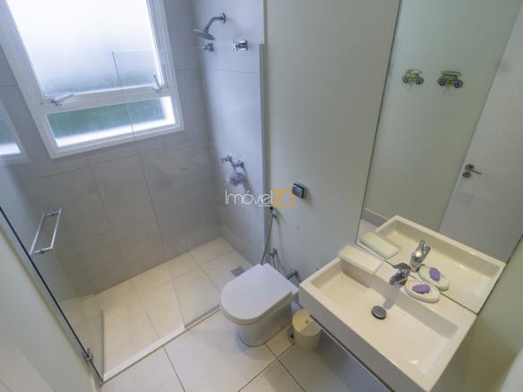 Casa no Condomínio Costa Verde Tabatinga com 600m²