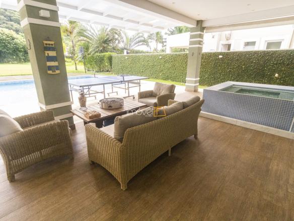Casa no Condomínio Costa Verde Tabatinga com 600m²