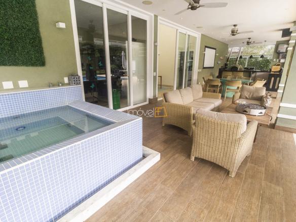 Casa no Condomínio Costa Verde Tabatinga com 600m²
