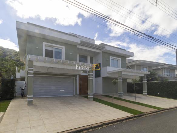 Casa no Condomínio Costa Verde Tabatinga com 600m²