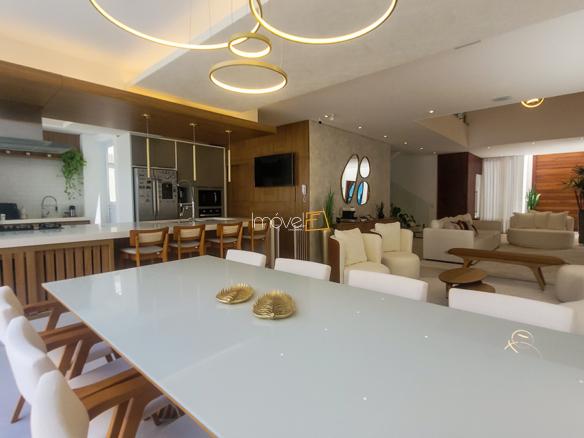 Casa nova à Venda no Condomínio Costa Nova Residence, em Massaguaçu com 3 suítes e 330m²