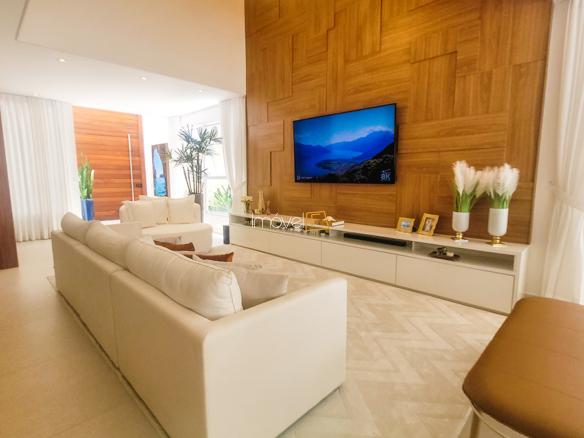 Casa nova à Venda no Condomínio Costa Nova Residence, em Massaguaçu com 3 suítes e 330m²