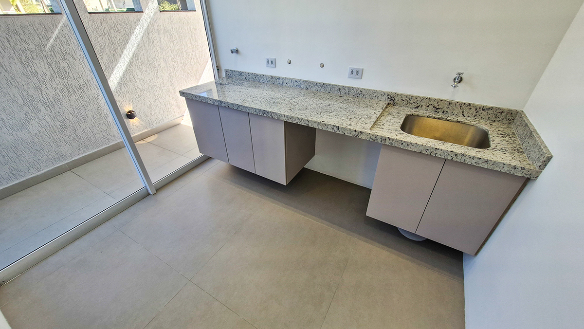 Casa à Venda no Condomínio Costa Nova Residence, em Massaguaçu com 3 suítes e 360m²