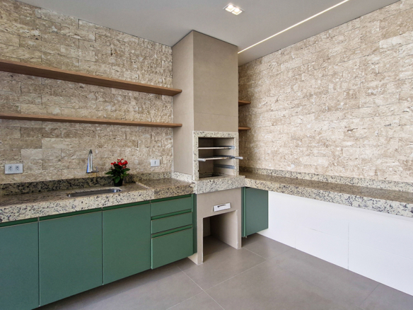 Casa à Venda no Condomínio Costa Nova Residence, em Massaguaçu com 3 suítes e 360m²