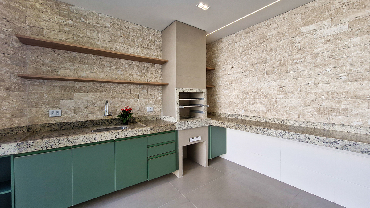 Casa à Venda no Condomínio Costa Nova Residence, em Massaguaçu com 3 suítes e 360m²