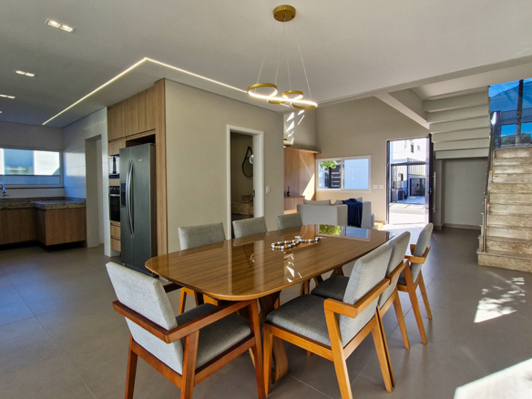 Casa à Venda no Condomínio Costa Nova Residence, em Massaguaçu com 3 suítes e 360m²