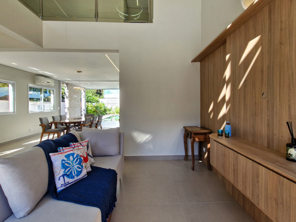 Casa à Venda no Condomínio Costa Nova Residence, em Massaguaçu com 3 suítes e 360m²