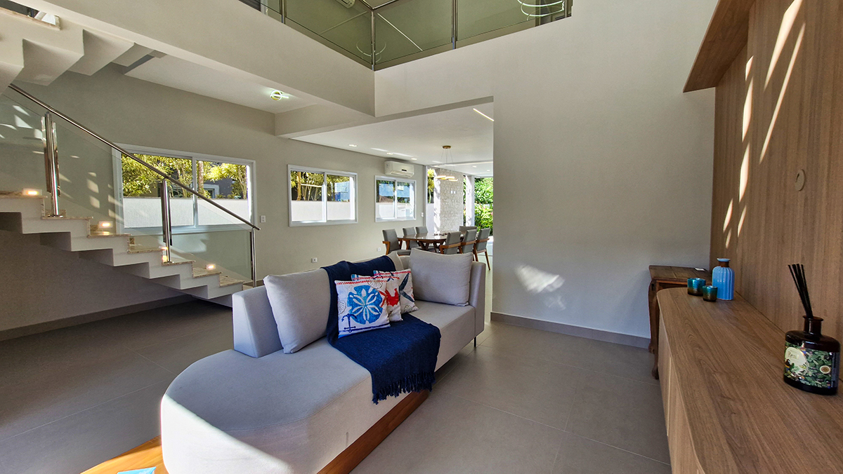 Casa à Venda no Condomínio Costa Nova Residence, em Massaguaçu com 3 suítes e 360m²