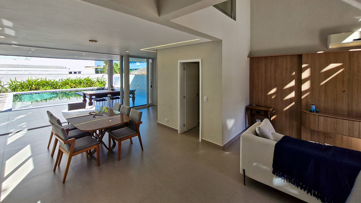 Casa à Venda no Condomínio Costa Nova Residence, em Massaguaçu com 3 suítes e 360m²