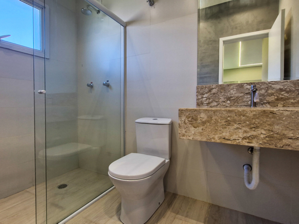 Casa à Venda no Condomínio Costa Nova Residence, em Massaguaçu com 3 suítes e 360m²