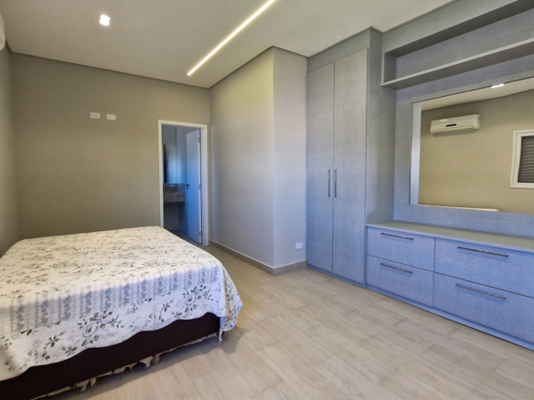 Casa à Venda no Condomínio Costa Nova Residence, em Massaguaçu com 3 suítes e 360m²