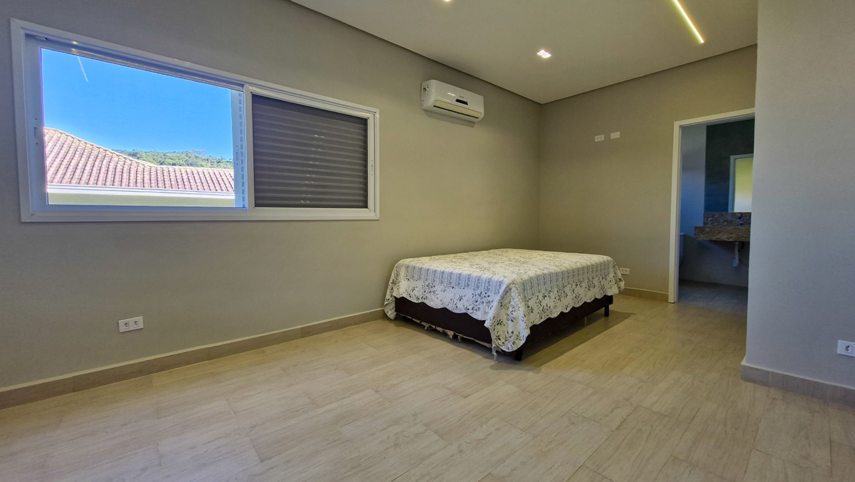Casa à Venda no Condomínio Costa Nova Residence, em Massaguaçu com 3 suítes e 360m²