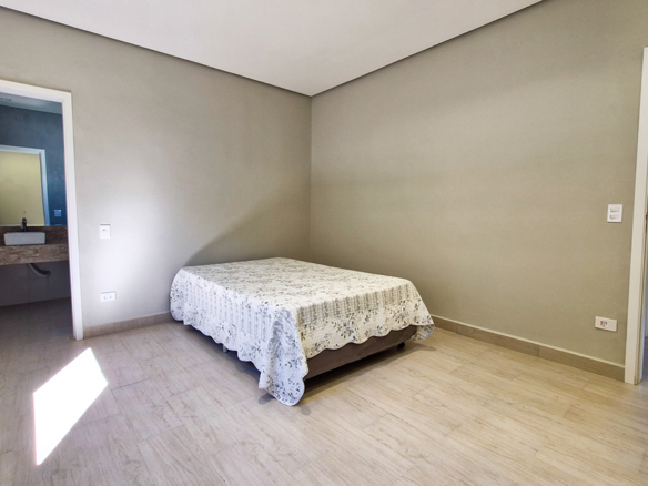 Casa à Venda no Condomínio Costa Nova Residence, em Massaguaçu com 3 suítes e 360m²