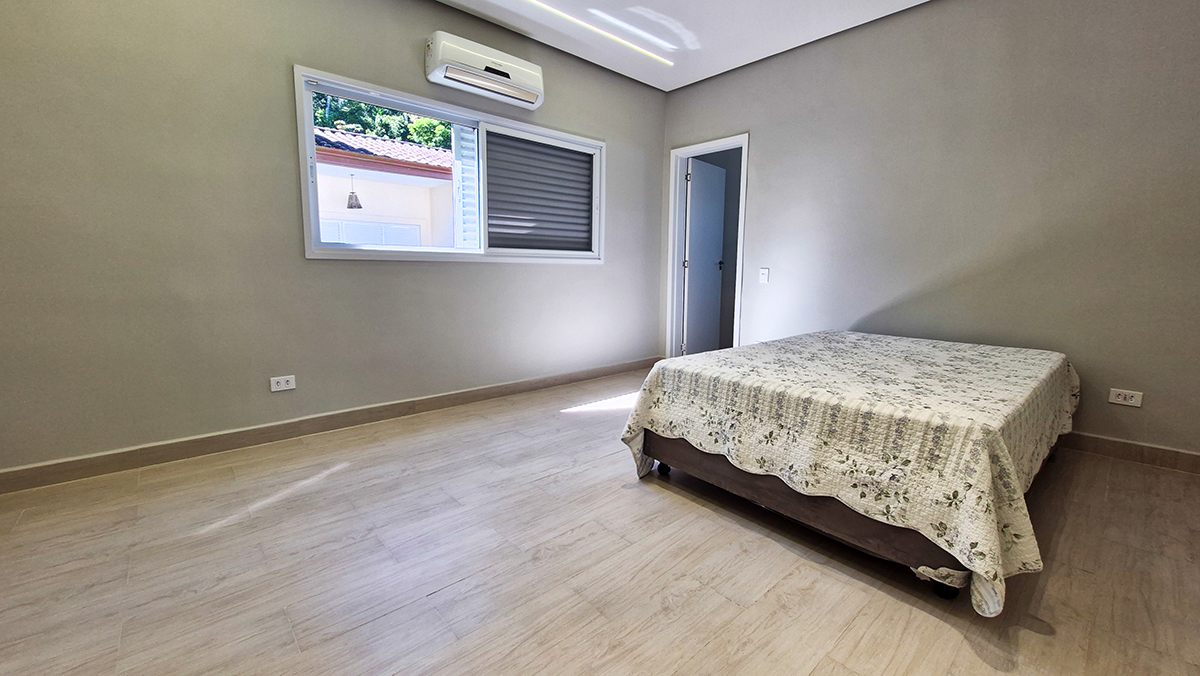 Casa à Venda no Condomínio Costa Nova Residence, em Massaguaçu com 3 suítes e 360m²