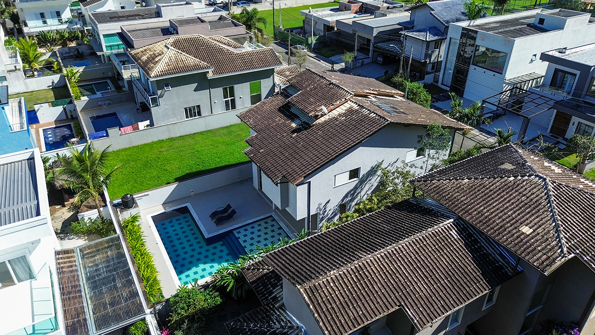 Casa à Venda no Condomínio Costa Nova Residence, em Massaguaçu com 3 suítes e 360m²