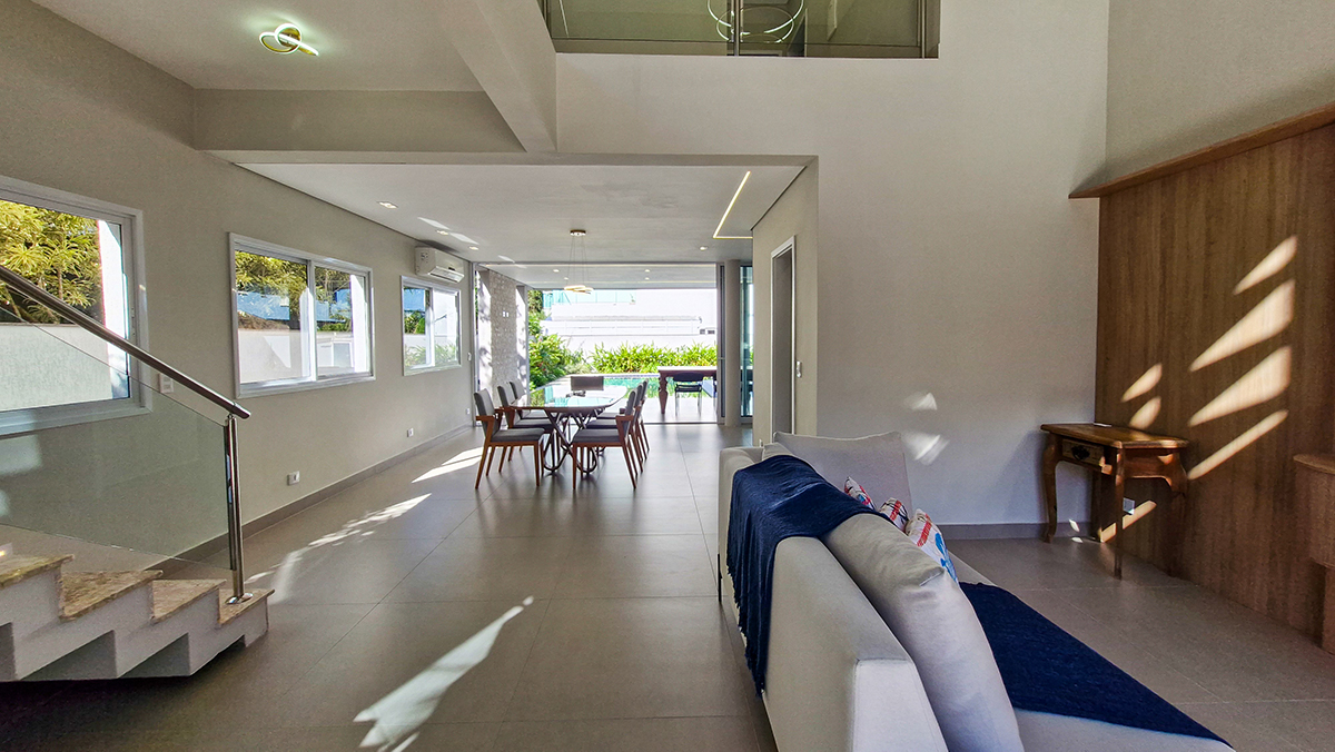 Casa à Venda no Condomínio Costa Nova Residence, em Massaguaçu com 3 suítes e 360m²