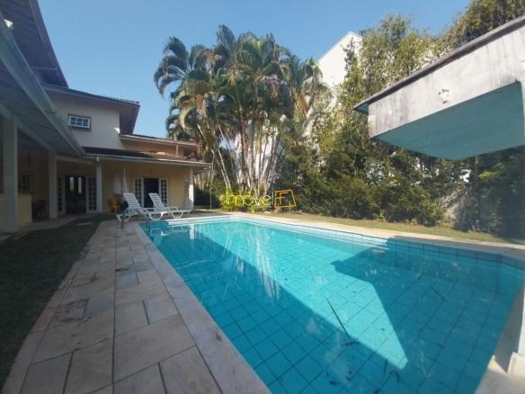 Casa para venda no Condomínio Costa Verde Tabatinga com 520m²