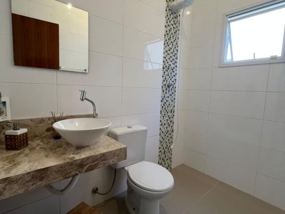 Casa para Venda em Caraguatatuba no Portal do Patrimônio na praia de Massaguaçu