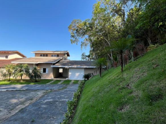 Casa para Venda em Caraguatatuba no Portal do Patrimônio na praia de Massaguaçu