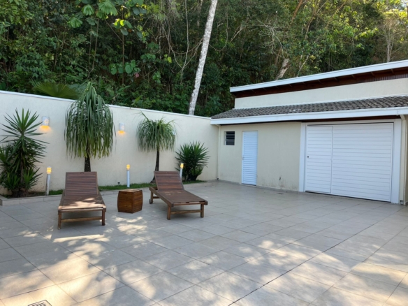 Casa para Venda em Caraguatatuba no Portal do Patrimônio na praia de Massaguaçu