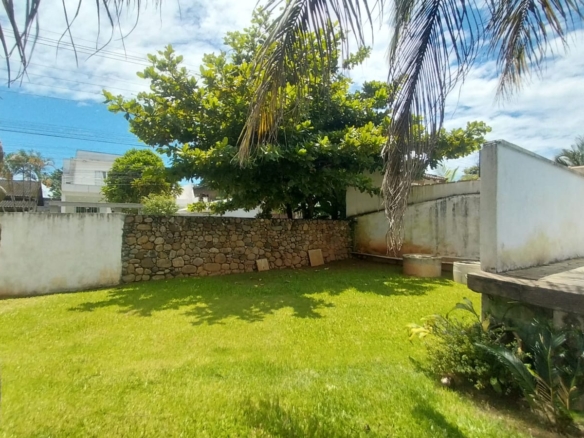 Casa em dois terrenos no Capricornio 2 em Caraguatatuba