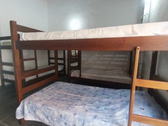 Casa em dois terrenos no Capricornio 2 em Caraguatatuba