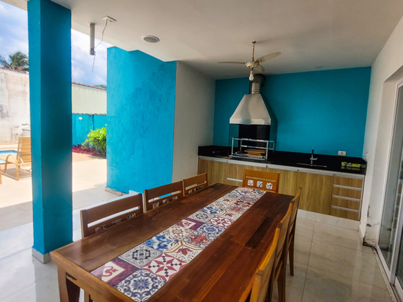 Casa de Condomínio para Venda com 5 quartos, em Praia da Mococa com 295m²