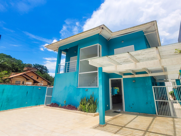 Casa de Condomínio para Venda com 5 quartos, em Praia da Mococa com 295m²