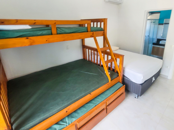 Casa de Condomínio para Venda com 5 quartos, em Praia da Mococa com 295m²