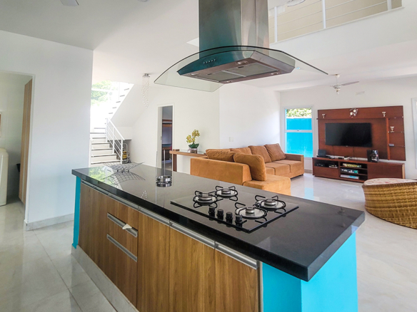 Casa de Condomínio para Venda com 5 quartos, em Praia da Mococa com 295m²