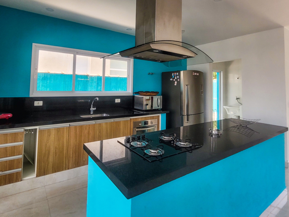 Casa de Condomínio para Venda com 5 quartos, em Praia da Mococa com 295m²