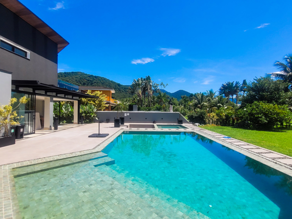 Casa no Condominio Costa Verde Tabatinga com 600m²