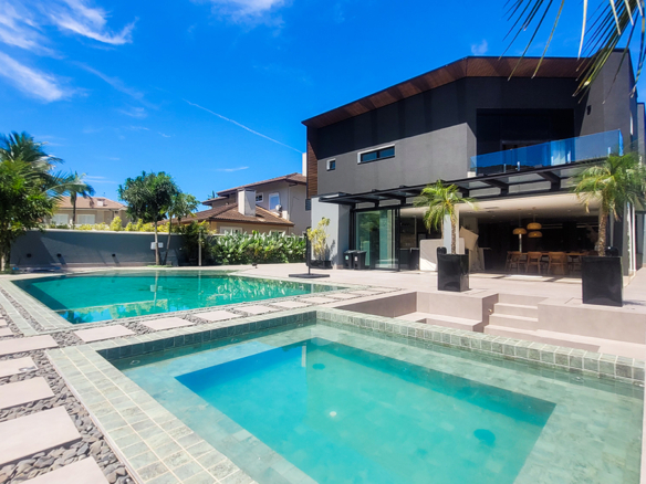 Casa no Condominio Costa Verde Tabatinga com 600m²