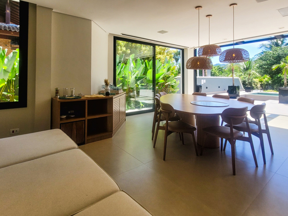Casa no Condominio Costa Verde Tabatinga com 600m²