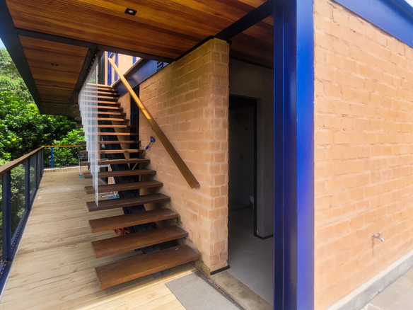 Casa para Venda e Temporada em Ubatuba no condomínio Praia do Pulso com 05 suítes e 580 m²