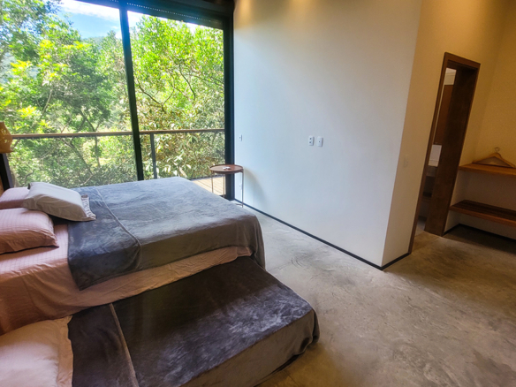 Casa para Venda e Temporada em Ubatuba no condomínio Praia do Pulso com 05 suítes e 580 m²