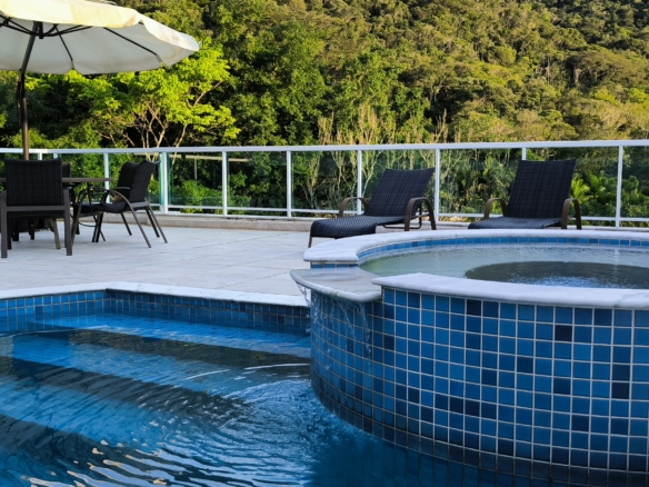 Casa a venda, no Recanto da Lagoinha, Praia da Lagoinha, com 5 quartos, 520 m²
