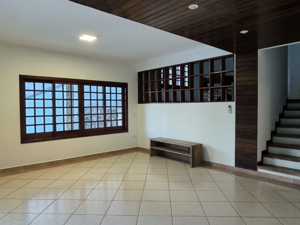 Casa a venda, no Recanto da Lagoinha, Praia da Lagoinha, com 5 quartos, 520 m²