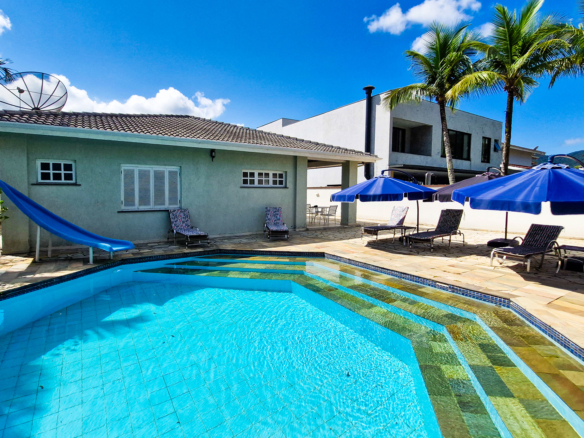 Casa à venda no Condomínio Costa Verde Tabatinga com 6 dormitórios e 550 m²