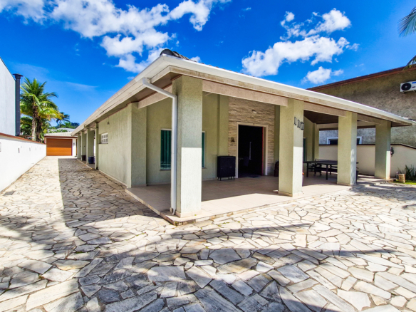 Casa à venda no Condomínio Costa Verde Tabatinga com 6 dormitórios e 550 m²