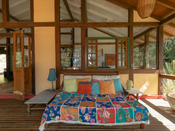 Casa para Venda Praia do Bonete, com 03 dormitórios, 200 m² de construção