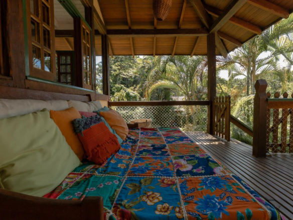 Casa para Venda Praia do Bonete, com 03 dormitórios, 200 m² de construção