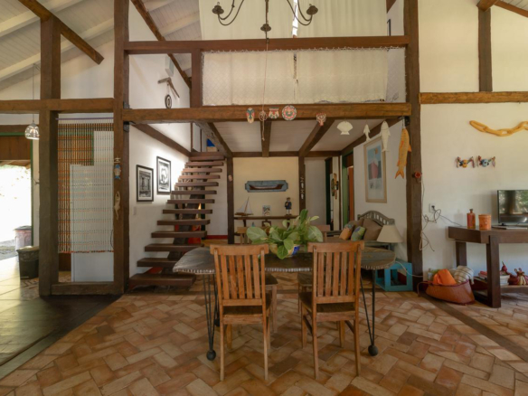 Casa para Venda Praia do Bonete, com 03 dormitórios, 200 m² de construção