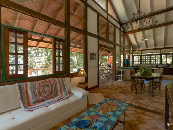Casa para Venda Praia do Bonete, com 03 dormitórios, 200 m² de construção