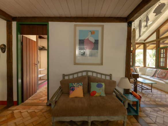 Casa para Venda Praia do Bonete, com 03 dormitórios, 200 m² de construção