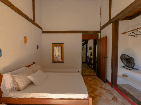 Casa para Venda Praia do Bonete, com 03 dormitórios, 200 m² de construção