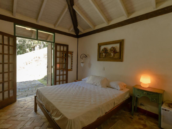 Casa para Venda Praia do Bonete, com 03 dormitórios, 200 m² de construção