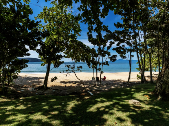 Casa para Venda Praia do Bonete, com 03 dormitórios, 200 m² de construção