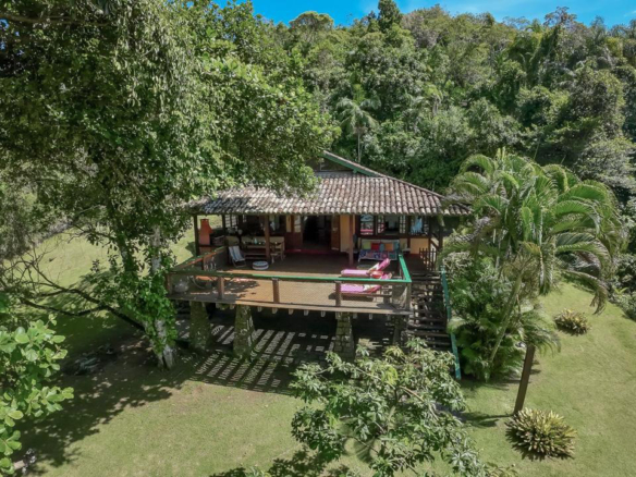 Casa para Venda Praia do Bonete, com 03 dormitórios, 200 m² de construção