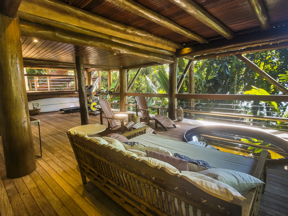 Casa para Venda com 5 suítes, em Praia Vermelha do Sul, com 600m²